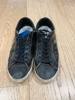 Golden Goose Men's Black Leather Low-Top Sneakers
